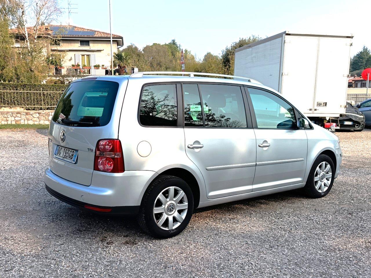 Volkswagen Touran 1.4 tsi Highline 7 Posti UNIPROPRIETARIO