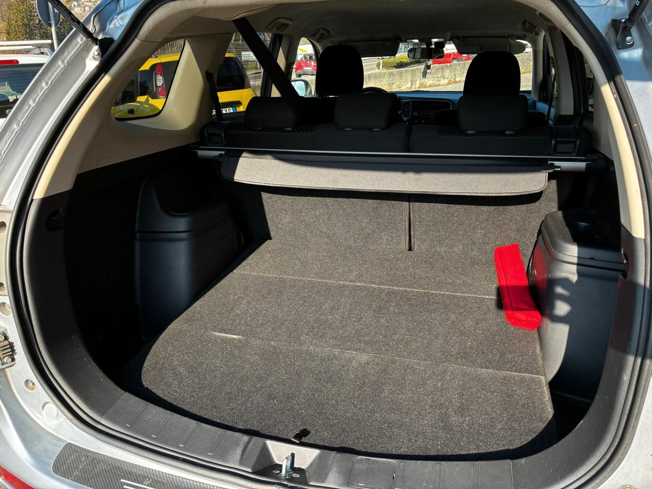 MITSUBISHI OUTLANDER 4x4 2.2 DI-D 150CV AUTOMATICO