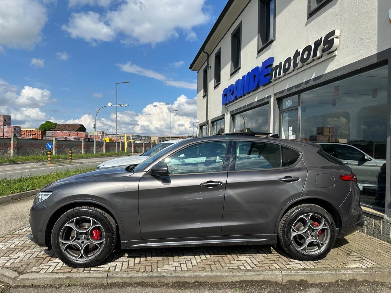 Alfa Romeo Stelvio 2.0 Turbo 280 CV AT8 Q4 Ti