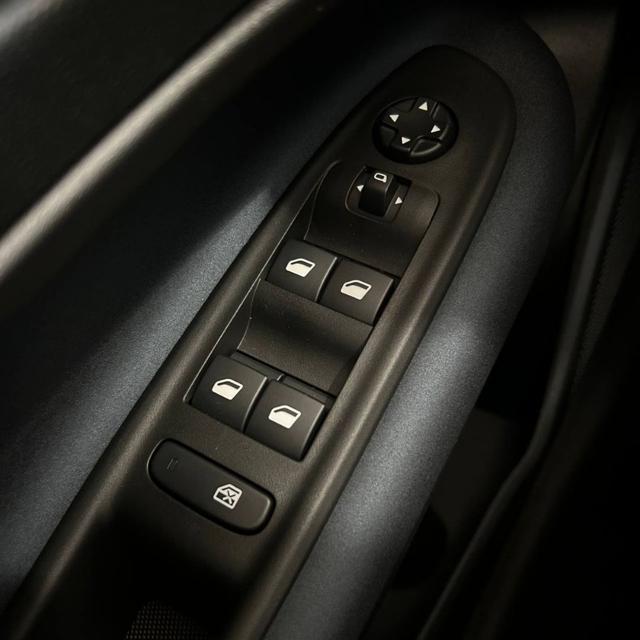 ALFA ROMEO Junior 156 CV BEV