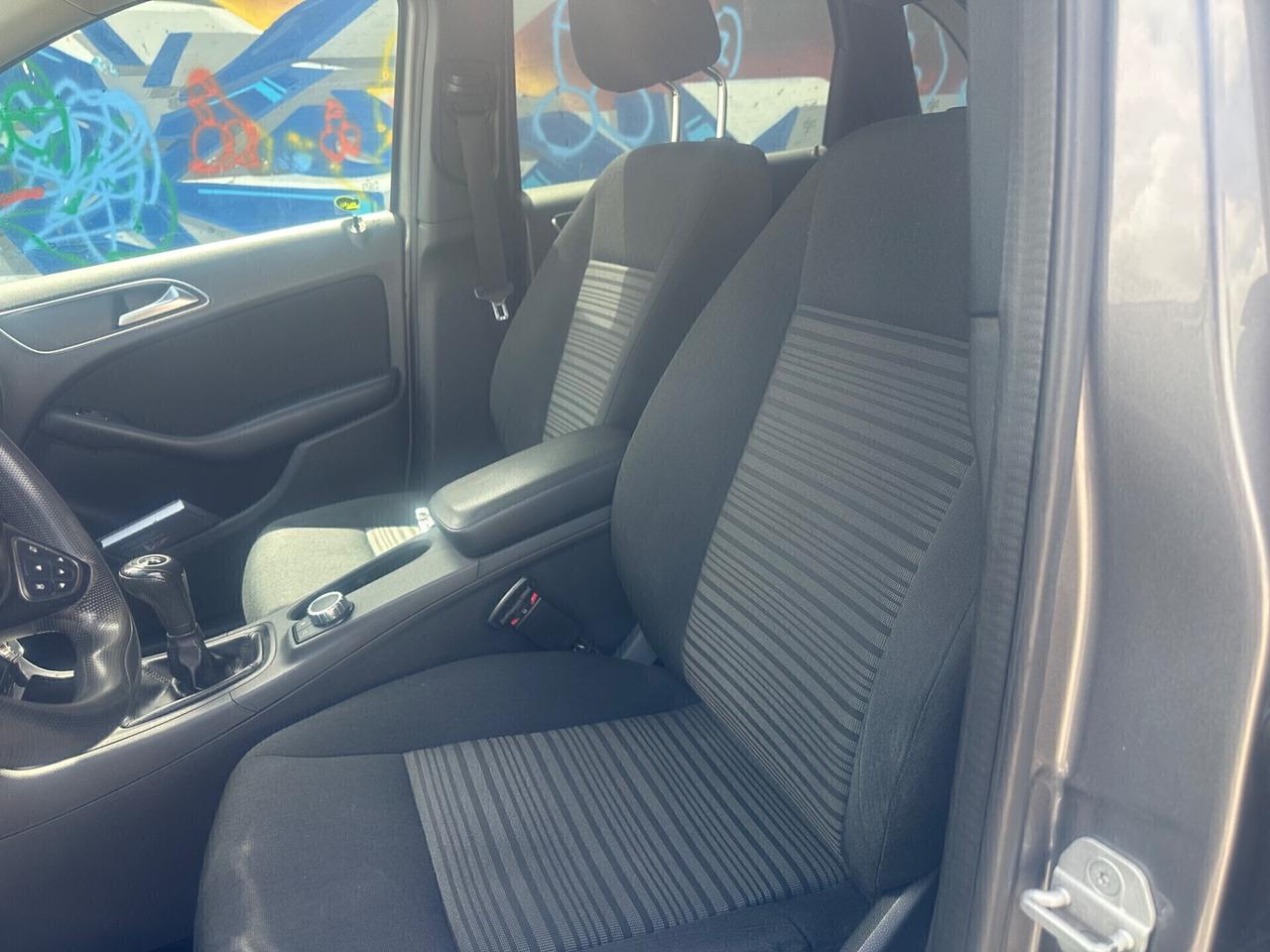 Mercedes-benz B 180 B 180 CDI Executive/NAVI/R.CAMERA