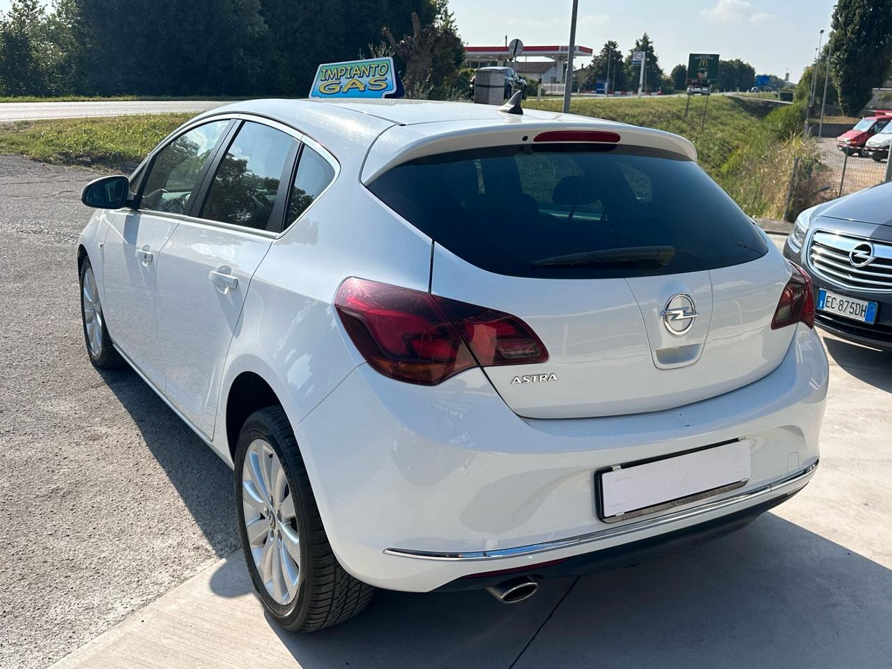 Opel Astra 1.4 Turbo 140CV 5 porte GPL Tech Cosmo