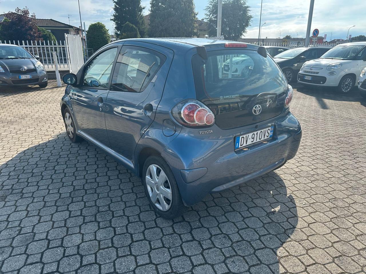 Toyota Aygo 1.0 12V VVT-i 5 porte Sol