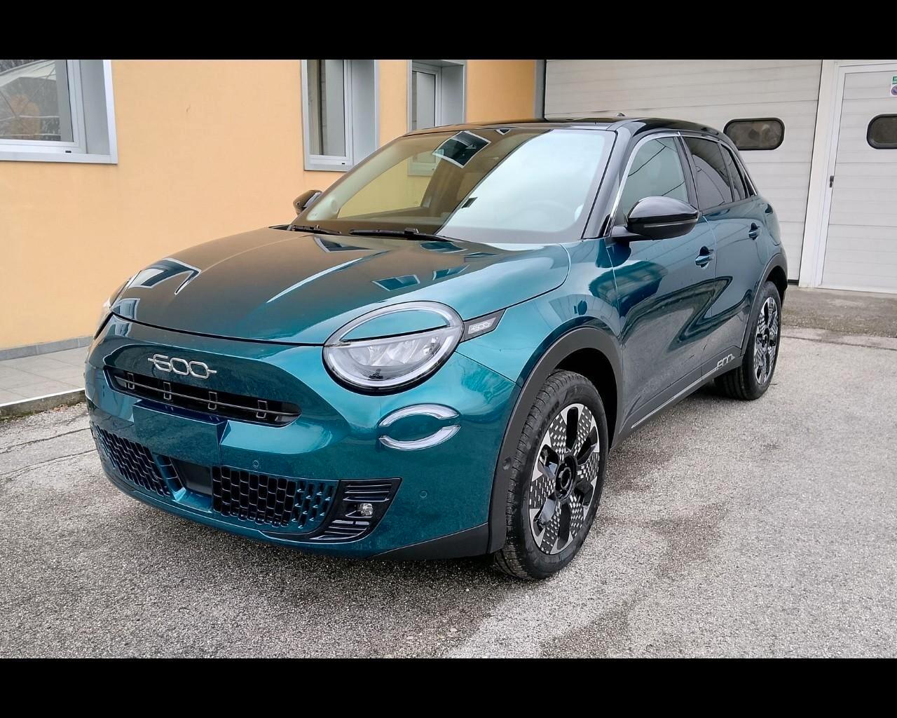 Fiat 600 Hybrid 110 CV DCT MHEV Business