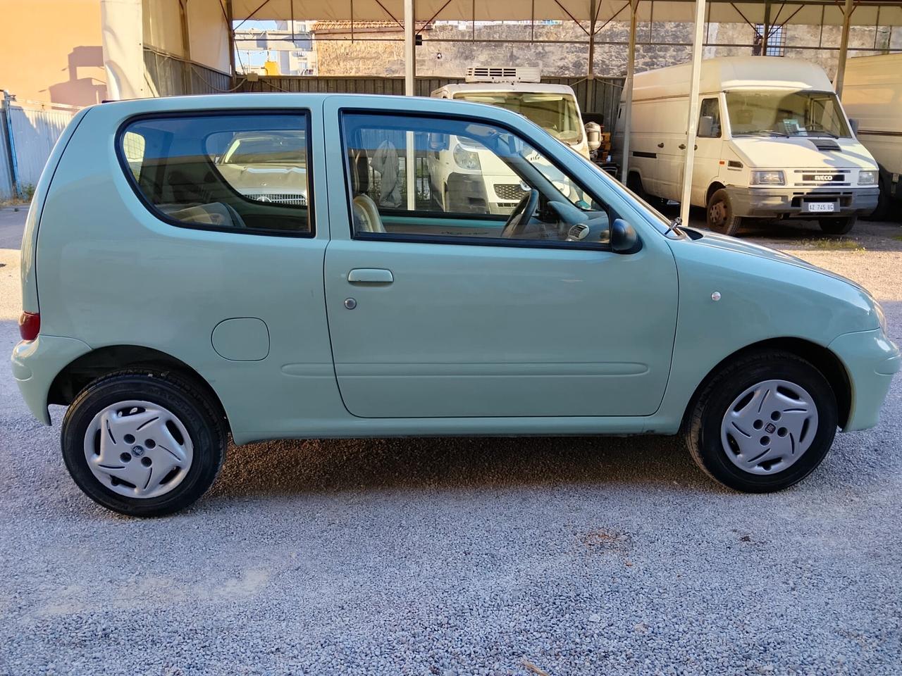 Fiat 600 1.1 50th Anniversary 06 clima servosterzo vetri elettrici