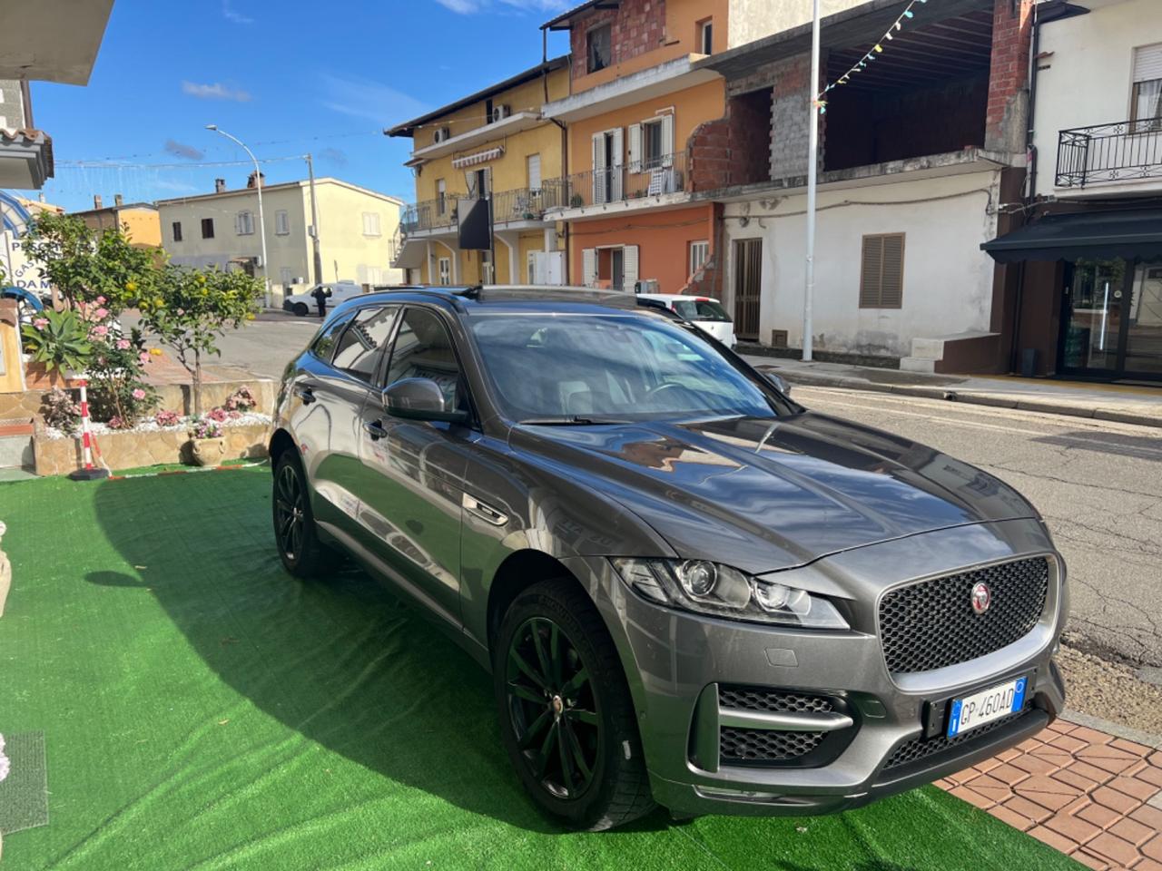 Jaguar F-Pace 2.0 D 240 CV AWD aut. R-Sport