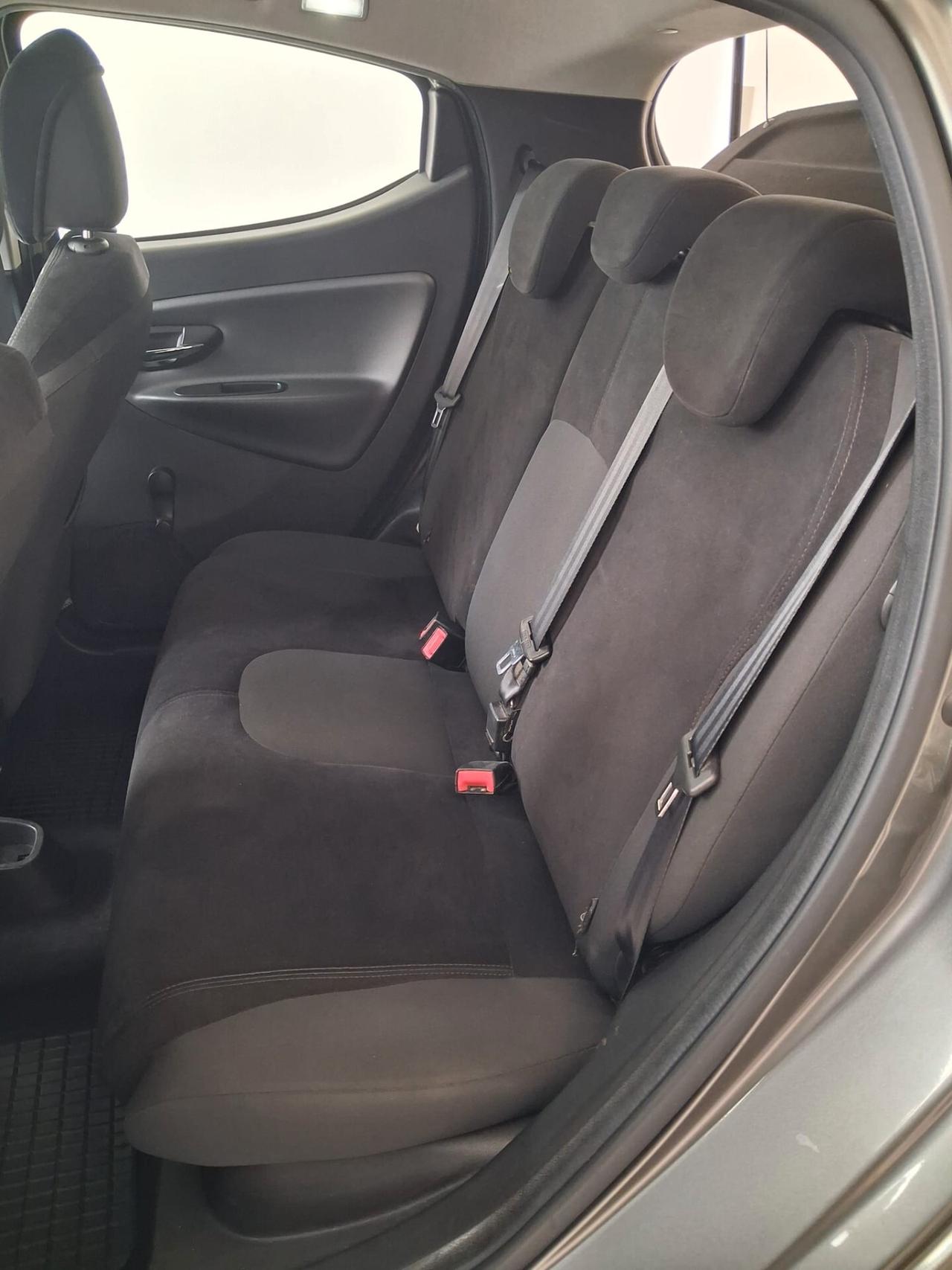 Lancia Ypsilon 1.2 69 CV 5 porte GPL Ecochic Platinum