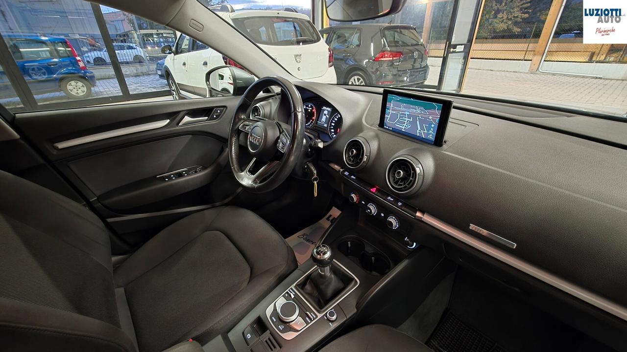 Audi A3 SPORTBACK 1.6 TDI BUSINESS - UNICO PR.