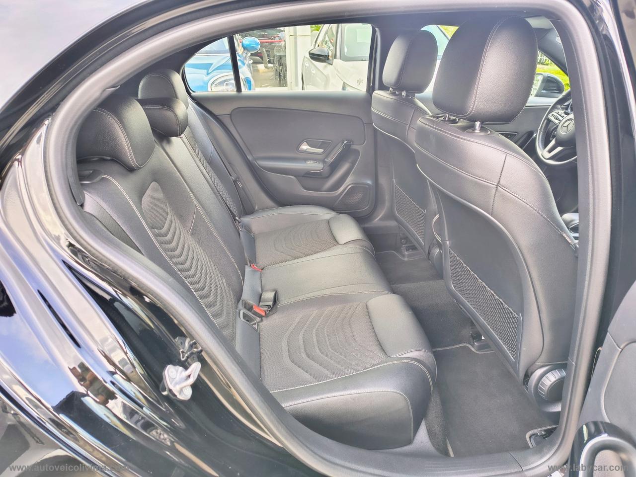 MERCEDES-BENZ A 180 d Automatic Business Extra