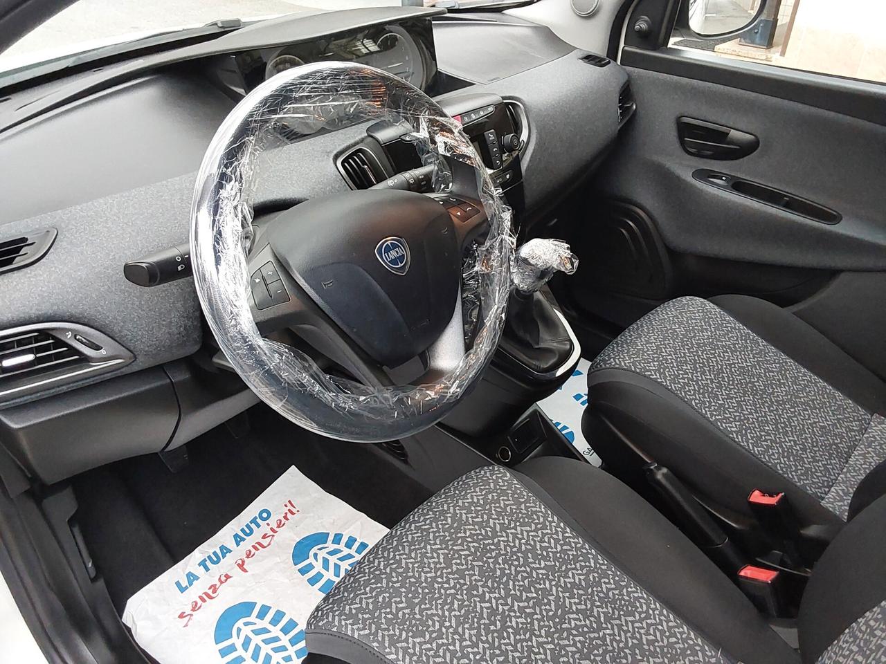 Lancia Ypsilon 1.2 69 CV Elefantino Blu