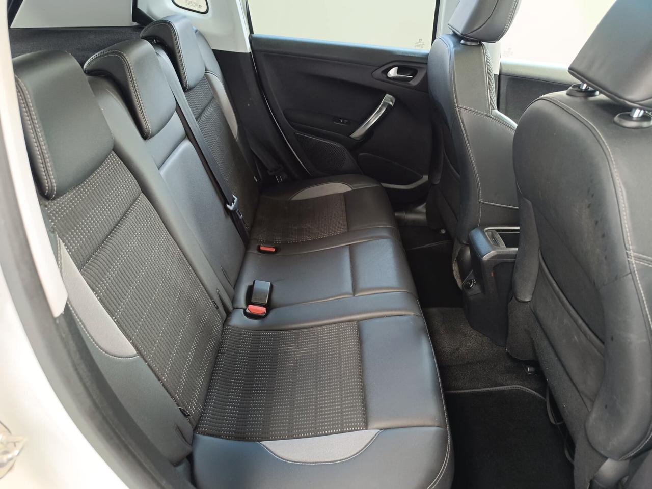 Peugeot 2008 1.6 e-HDi 92 CV Stop&Start Allure