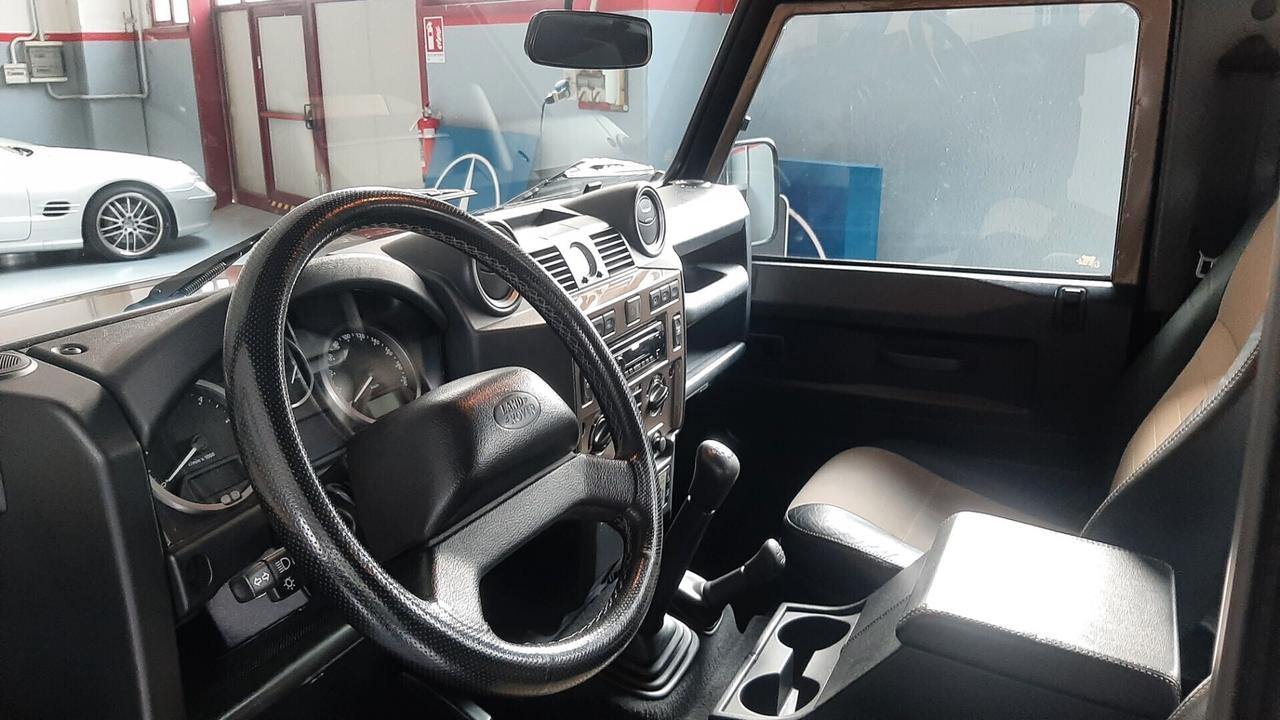 Land Rover Defender 90 2.4 TD4 Pick Up S