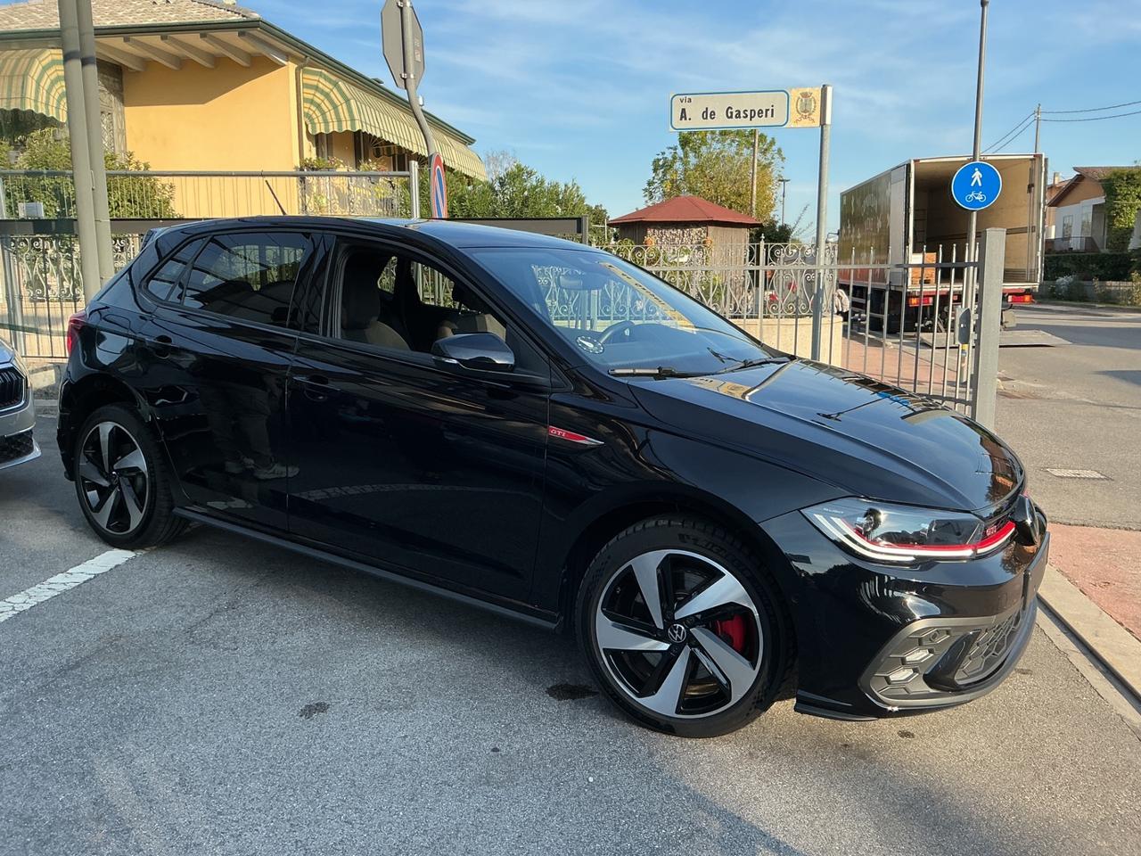 Volkswagen Polo 2.0 TSI DSG GTI - km 15.000