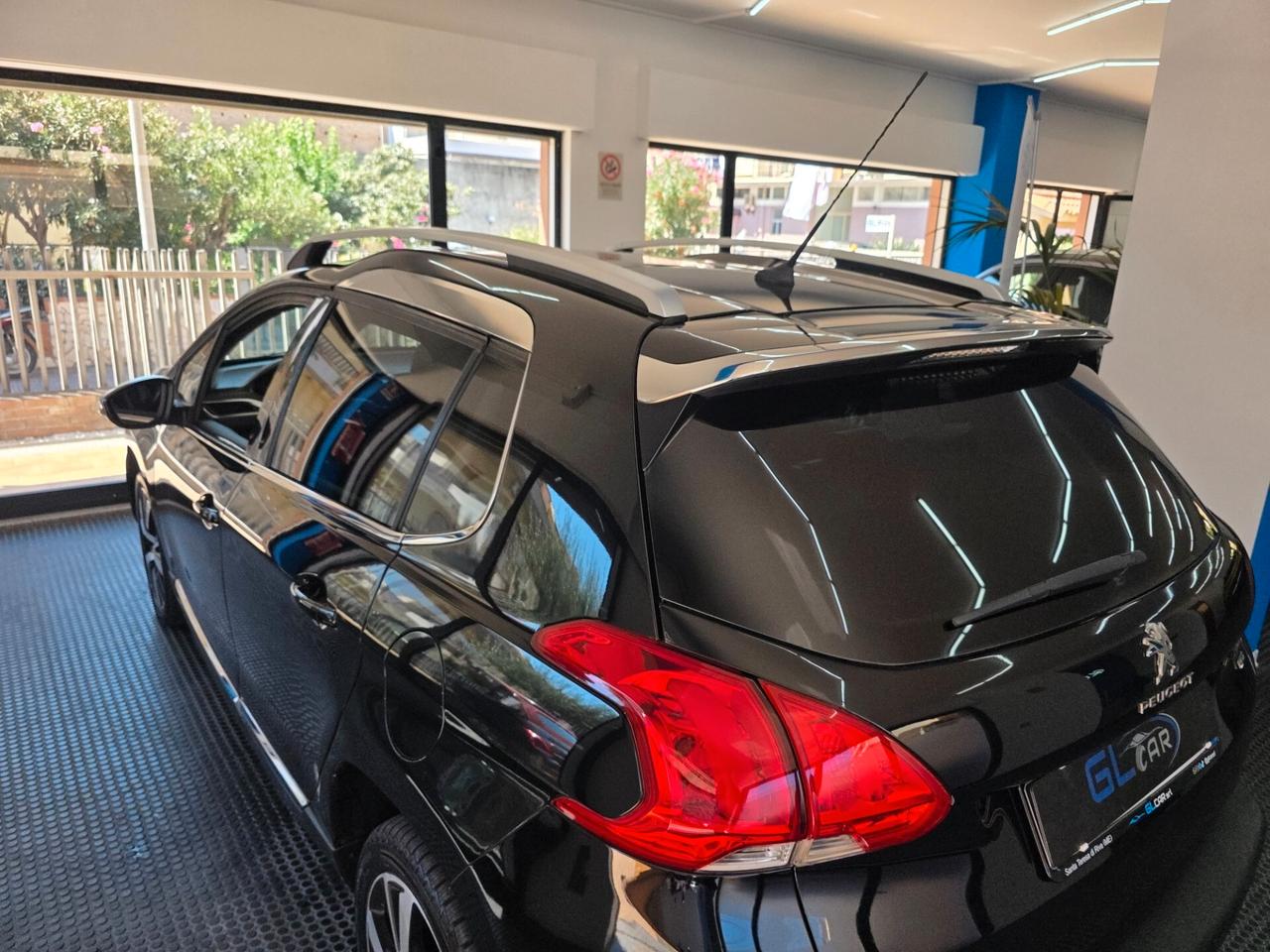 Peugeot 2008 1.6 e-HDi 115 CV Stop&Start Allure