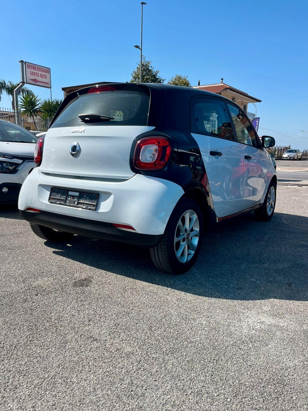 Smart ForFour 70 1.0 Youngster
