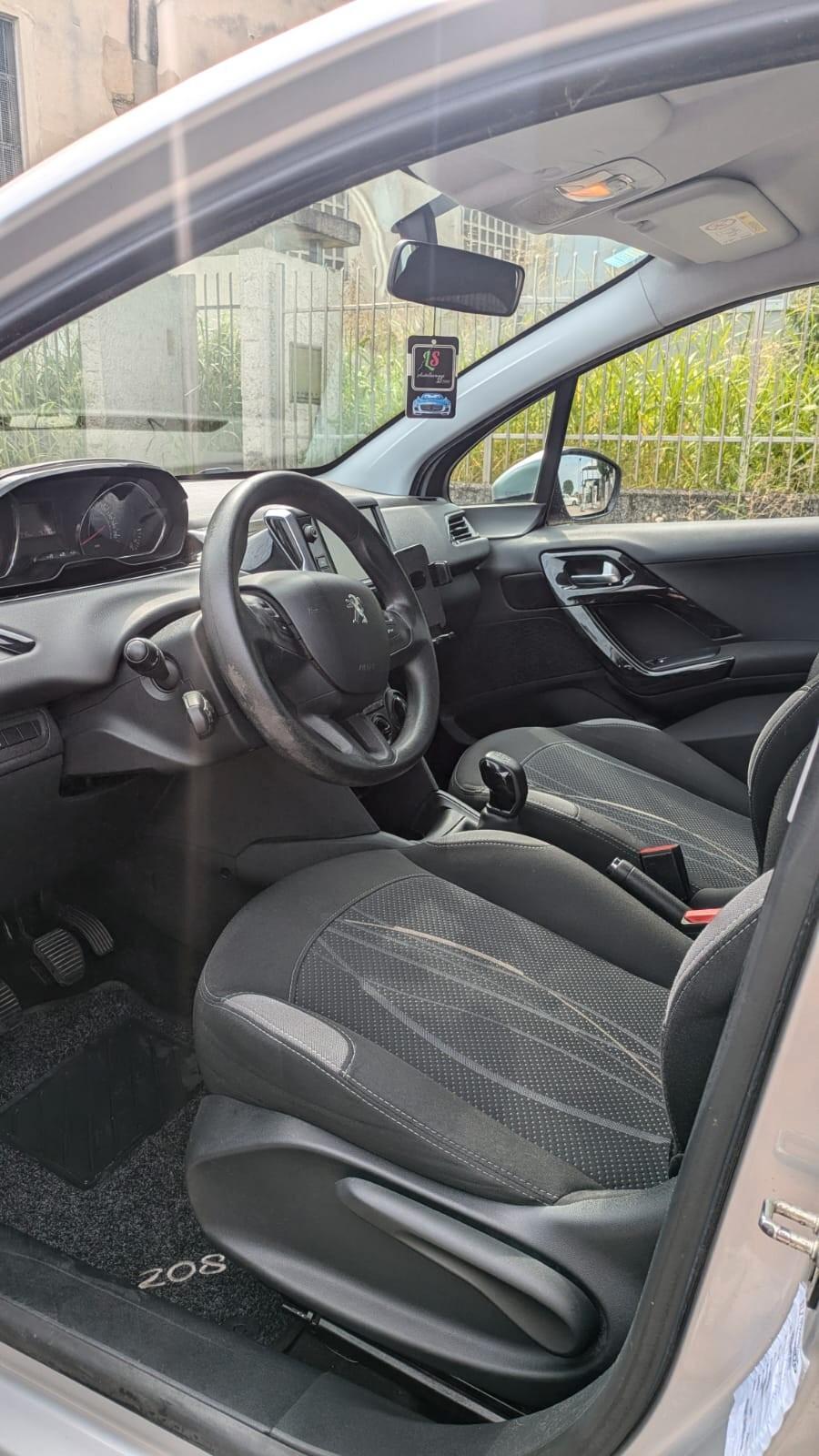 Peugeot 208 PureTech 68 3 porte Access