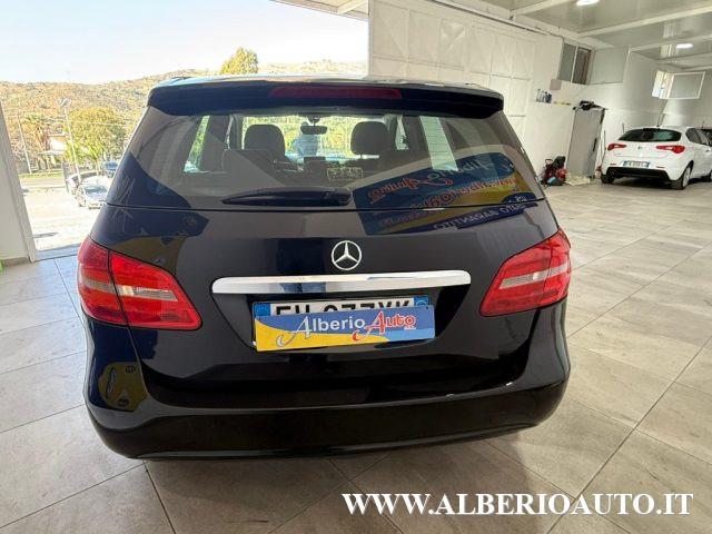 MERCEDES-BENZ B 180 CDI Premium