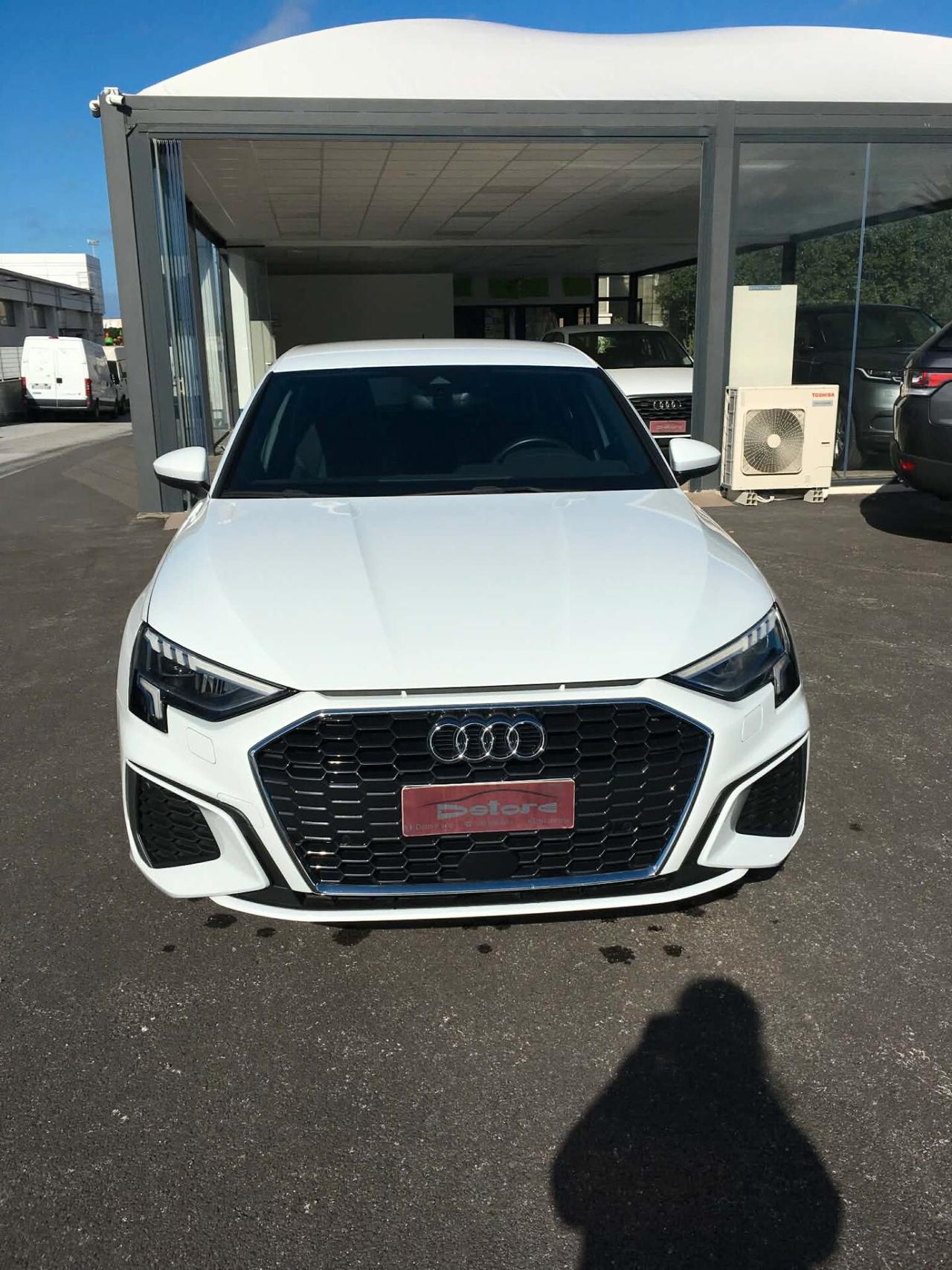 Audi A3 Sedan 35 TDI S tronic line edition