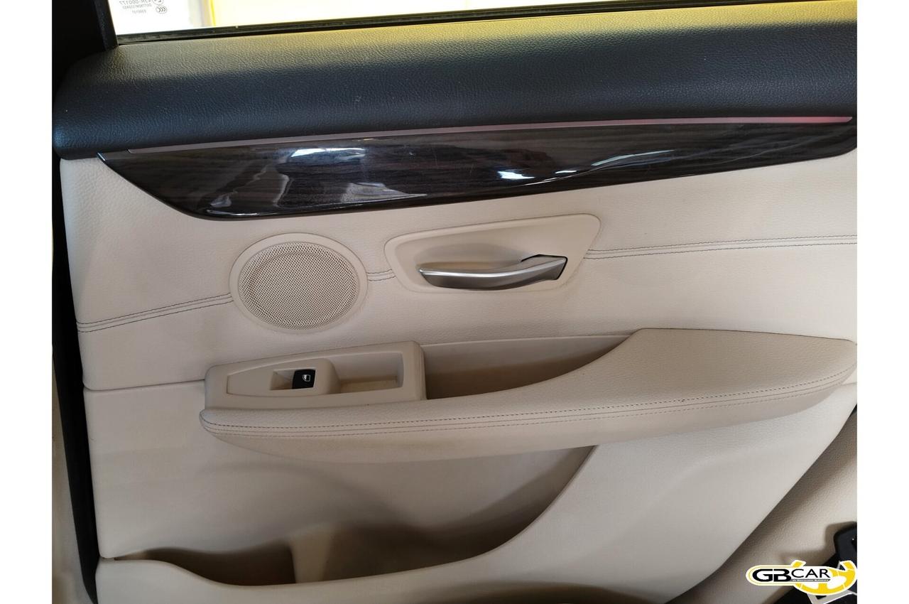 Bmw 2er Active Tourer 218d Active Tourer Luxury