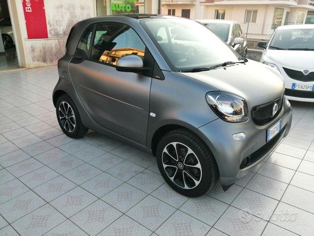 Smart Fortwo Coupe' 70 1.0 52 kw Passion Twinamic