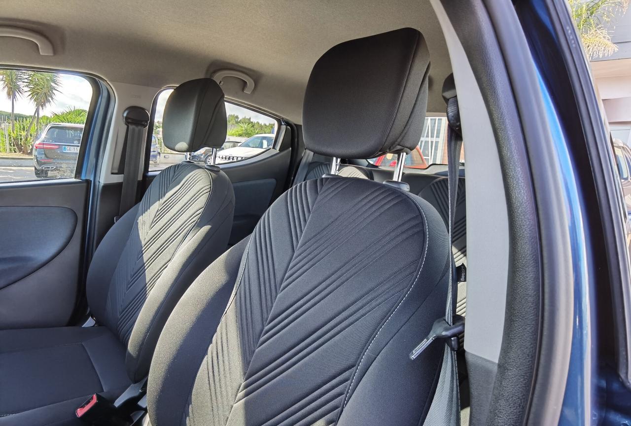 Lancia Ypsilon 1.0 FireFly 5P Hy Ecochic Gold