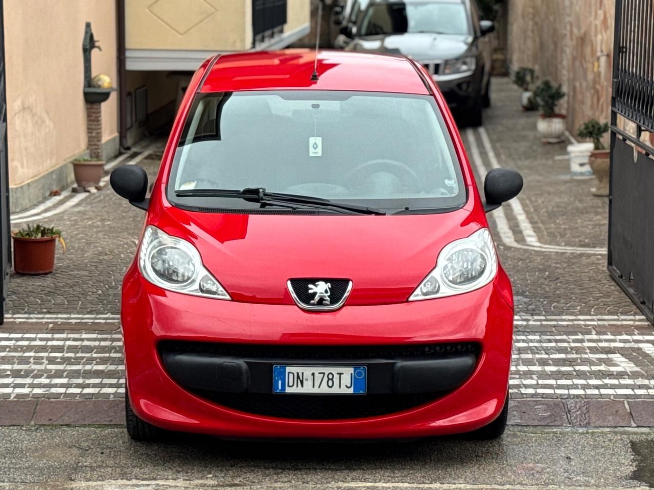 Peugeot 107 1.0 68CV 5p. Sweet Years