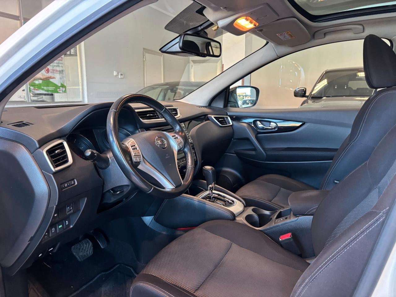 Nissan Qashqai 1.6 dci Tekna 2wd 130cv xtronic E6