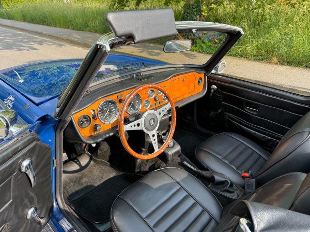 TRIUMPH TR6 CC 2498 PI AUTO IN CONTOVENDITA