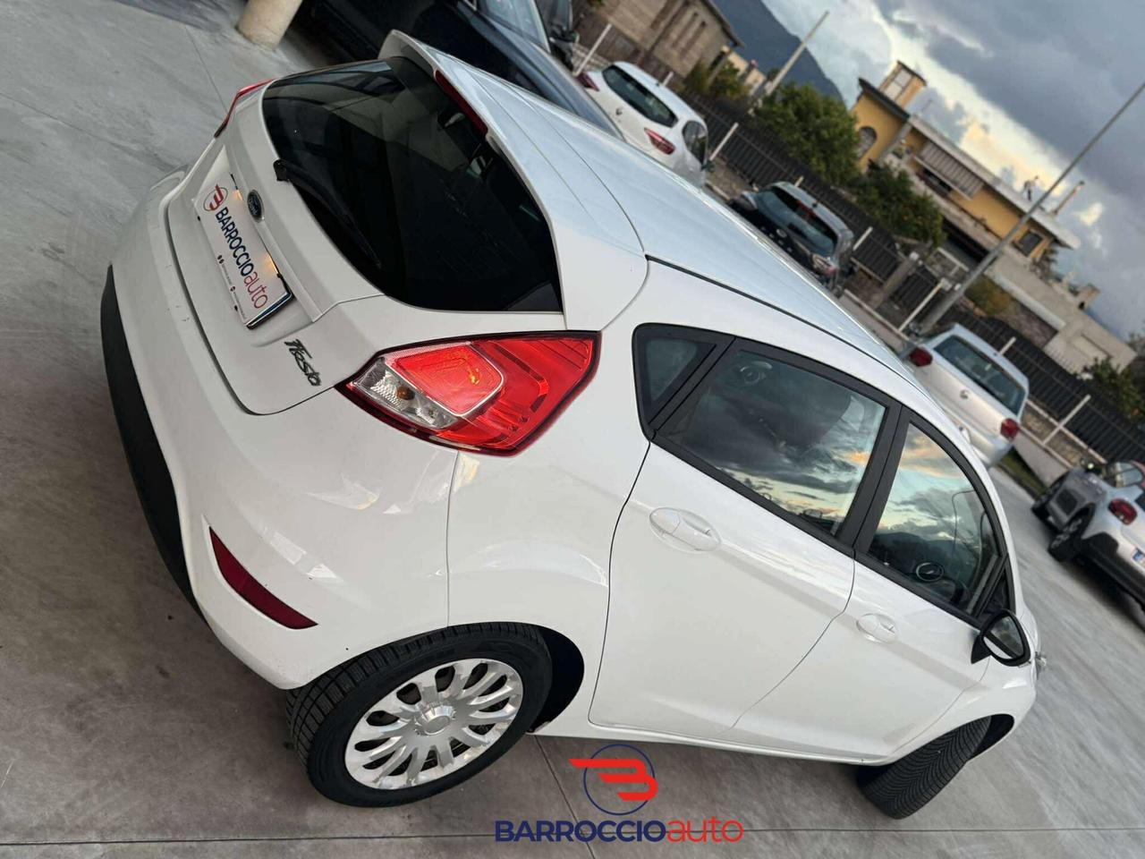 Ford Fiesta 1.5 TDCi 75CV 5P Black&White Edition-2015