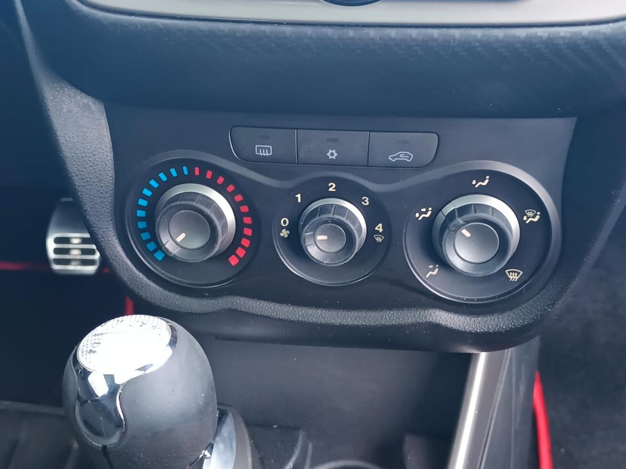 Alfa Romeo MiTo 2010 - 1.6 JTDm Lb automobili