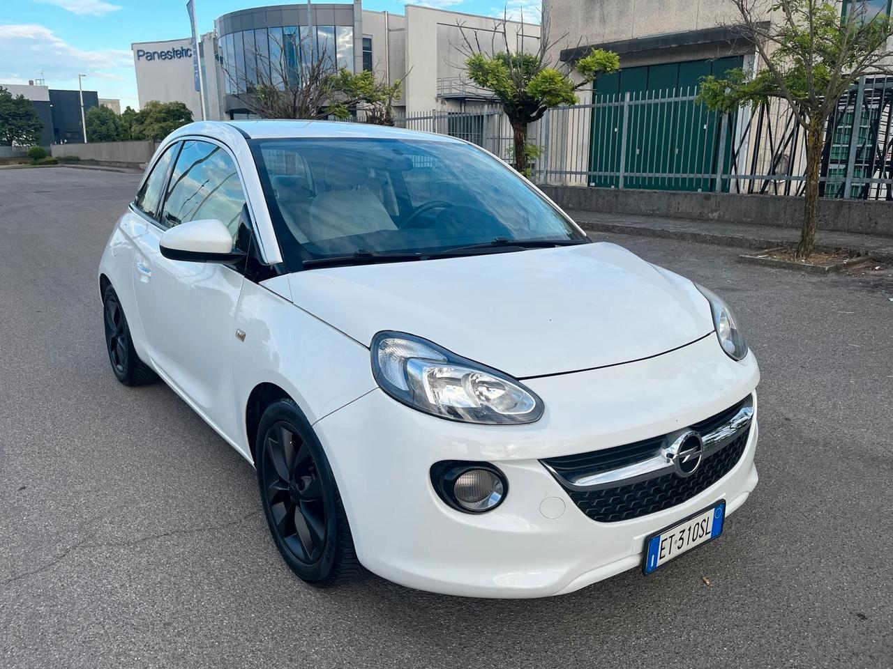 Opel Adam 1.2 70 CV