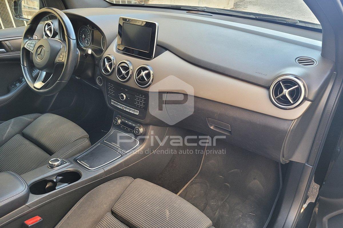 MERCEDES B 180 d Automatic Business