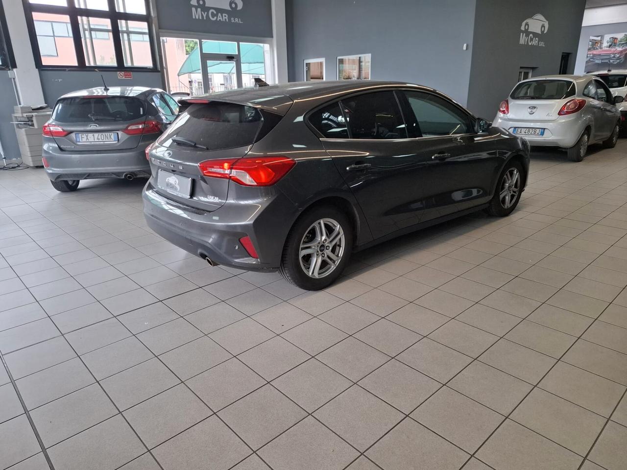Ford Focus Berlina Titaniuma Benzina Manuale