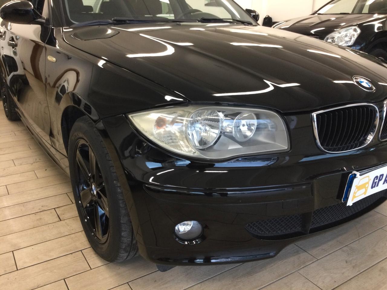 Bmw 116i cat 5 porte Shadow Line