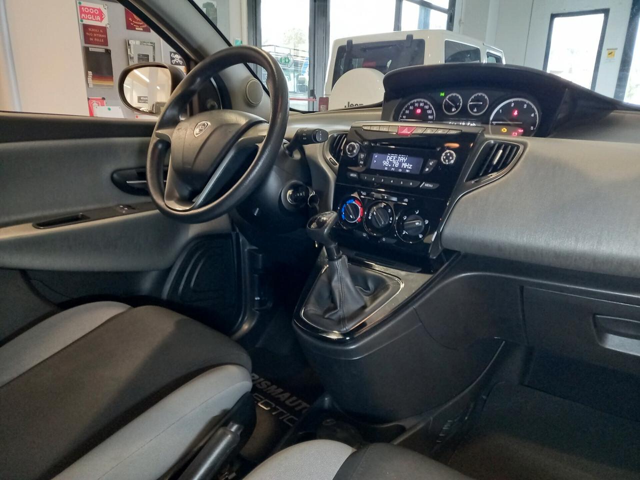 Lancia Ypsilon 1.3 MJT 16V 95 CV 5 porte Gold