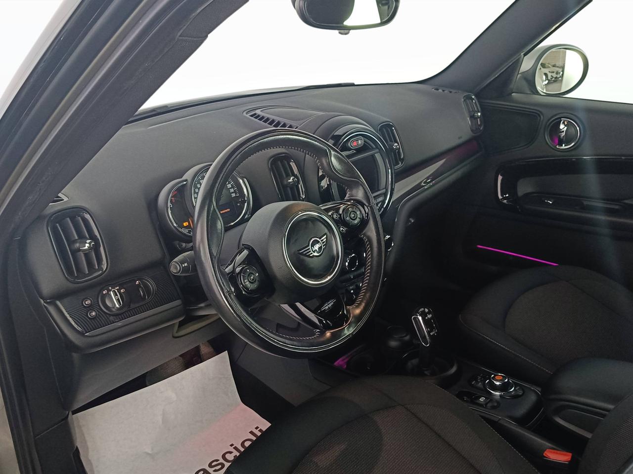MINI Mini Countryman F60 2017 - Mini Countryman 1.5 One D Hype auto 7m