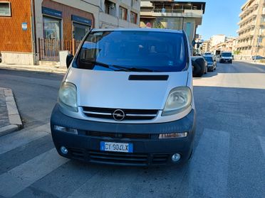 Opel Vivaro 29 2.5 CDTI/135CV PC-TN Combi