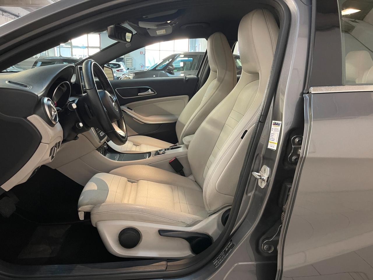 Mercedes-Benz A 180 d Sport c.auto-Ok Neopatentati-LEGGI SOTTO