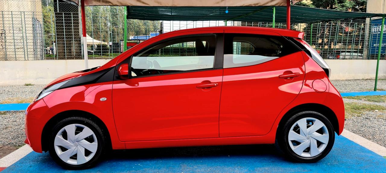 TOYOTA AYGO 1.0 BENZINA KM 76 MILA OK NEOPATENTATI