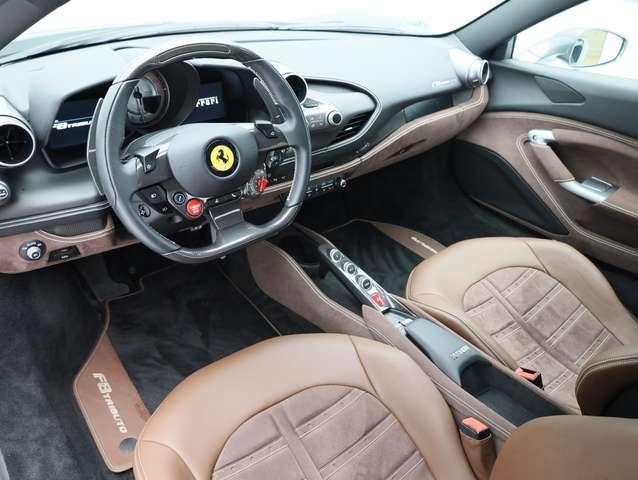 Ferrari F8 Tributo IVA ESPOSTA APPROVED KAMERA PELLE LIFT SYSTEM PDC