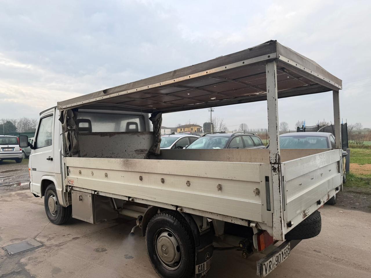 Mercedes MB 100 D Cassonato