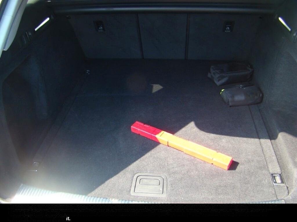 AUDI A4 AVANT 35 TDI 163CV S-TRONIC BUSINESS ( FARI LED - VIRTUAL COCKPIT - CRUISE - NAVI - PDC )