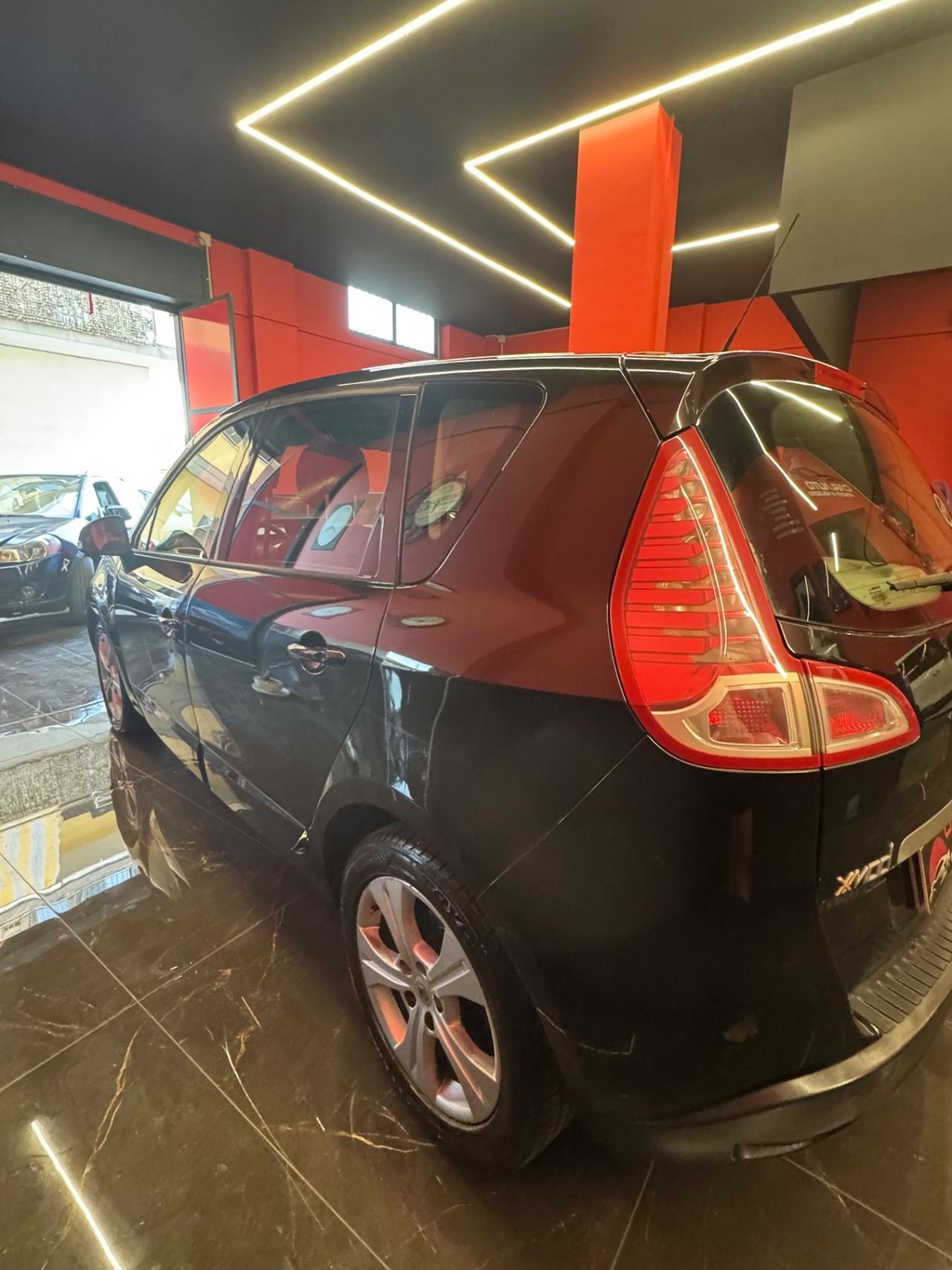 Renault Scenic Scénic X-Mod 1.5 dCi 110CV Luxe