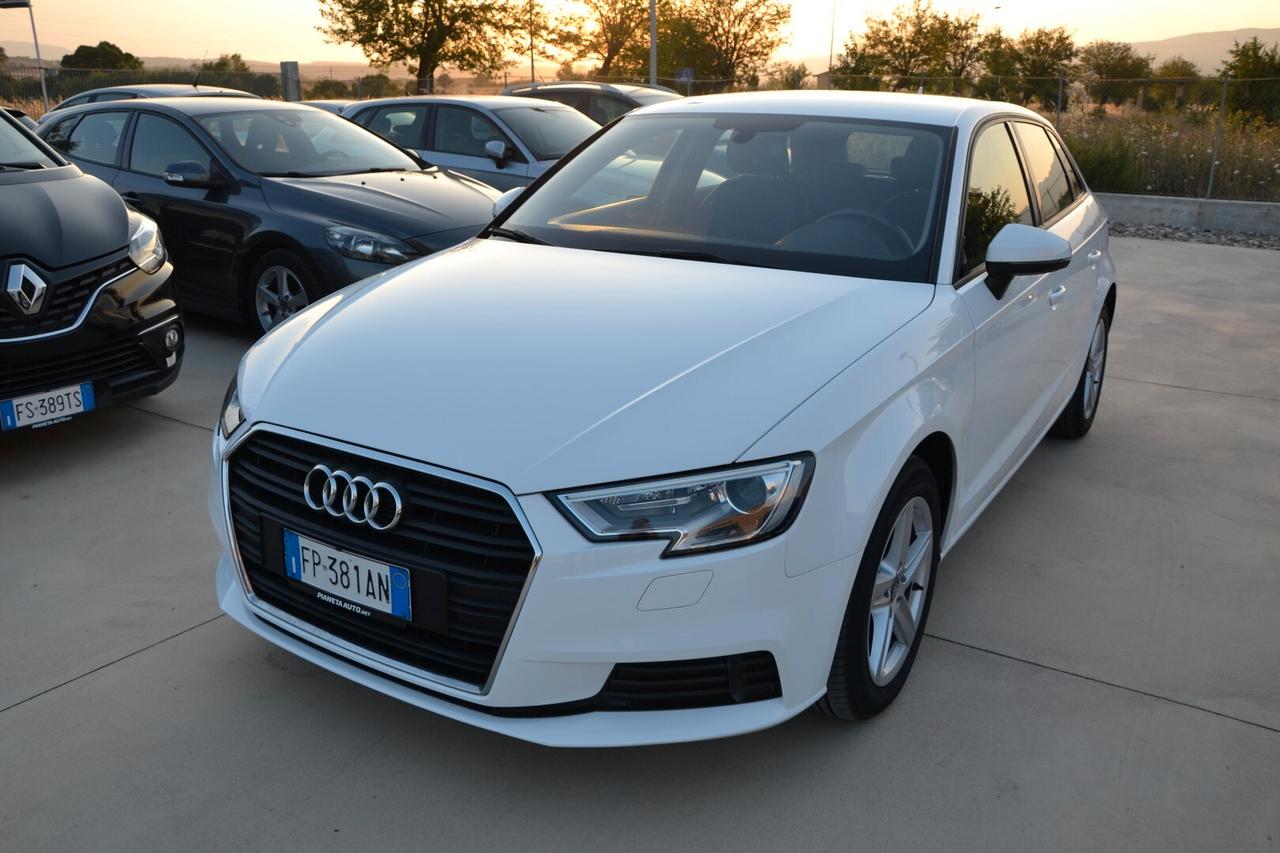 AUDI A3 2.0 TDI S-Tronic Business SB '18