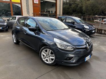 Renault Clio dCi 75 CV Moschino Intens