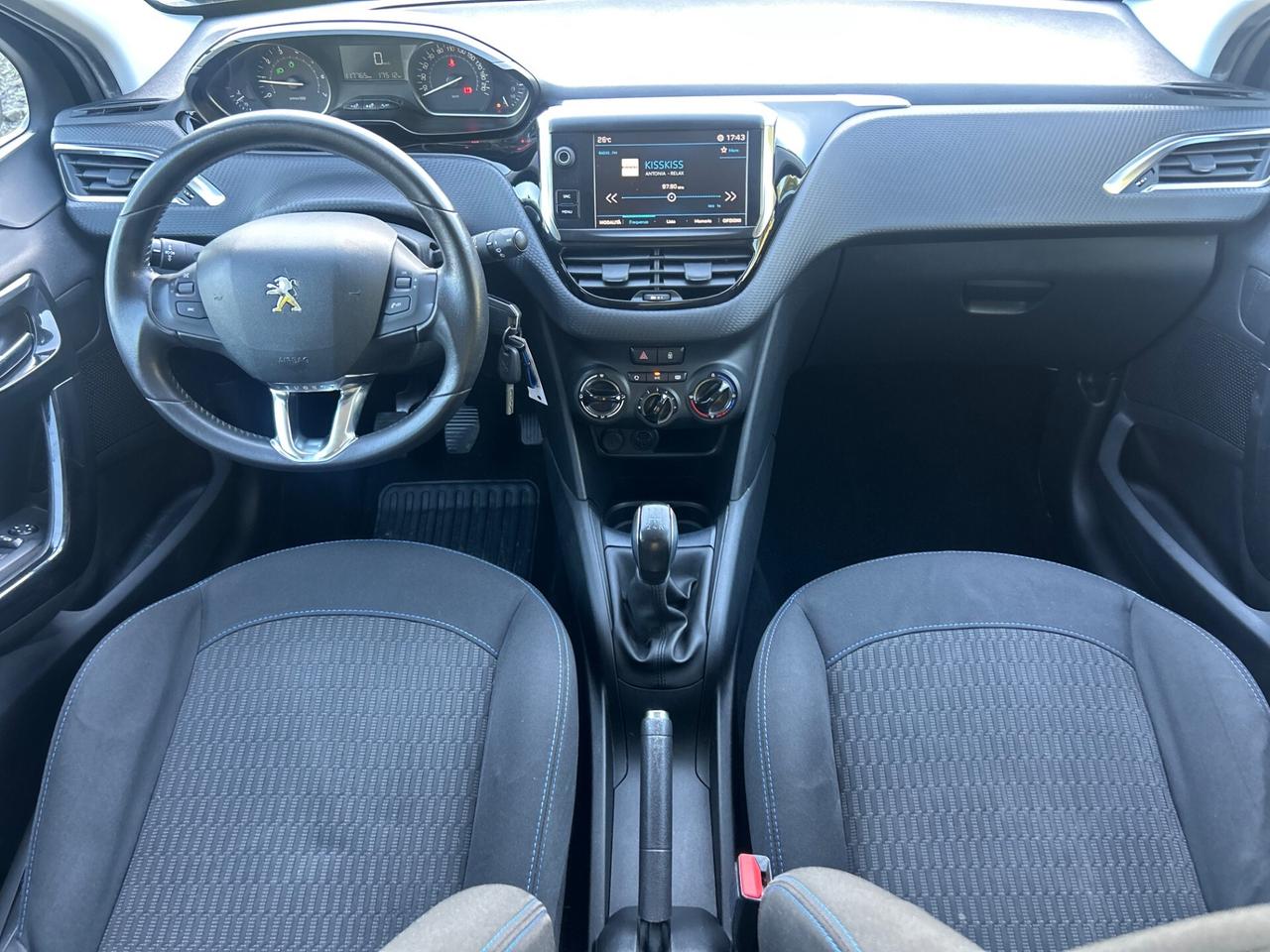 Peugeot 208 PureTech 82 5 porte Allure neopatentati permute