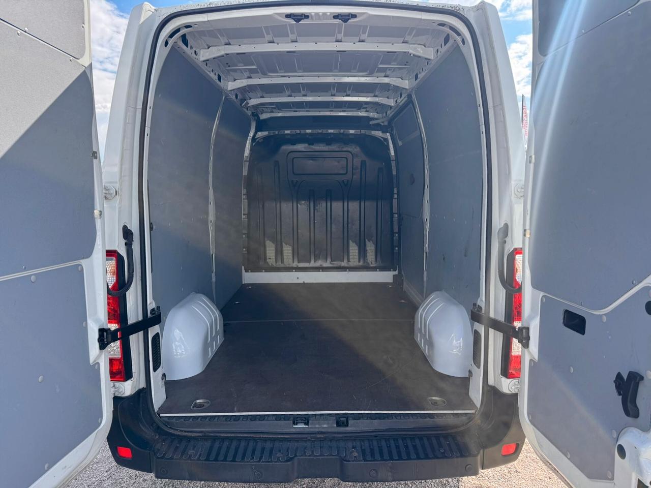 NISSAN NV400 LH2 2.3DCI 130CV E6B 2018