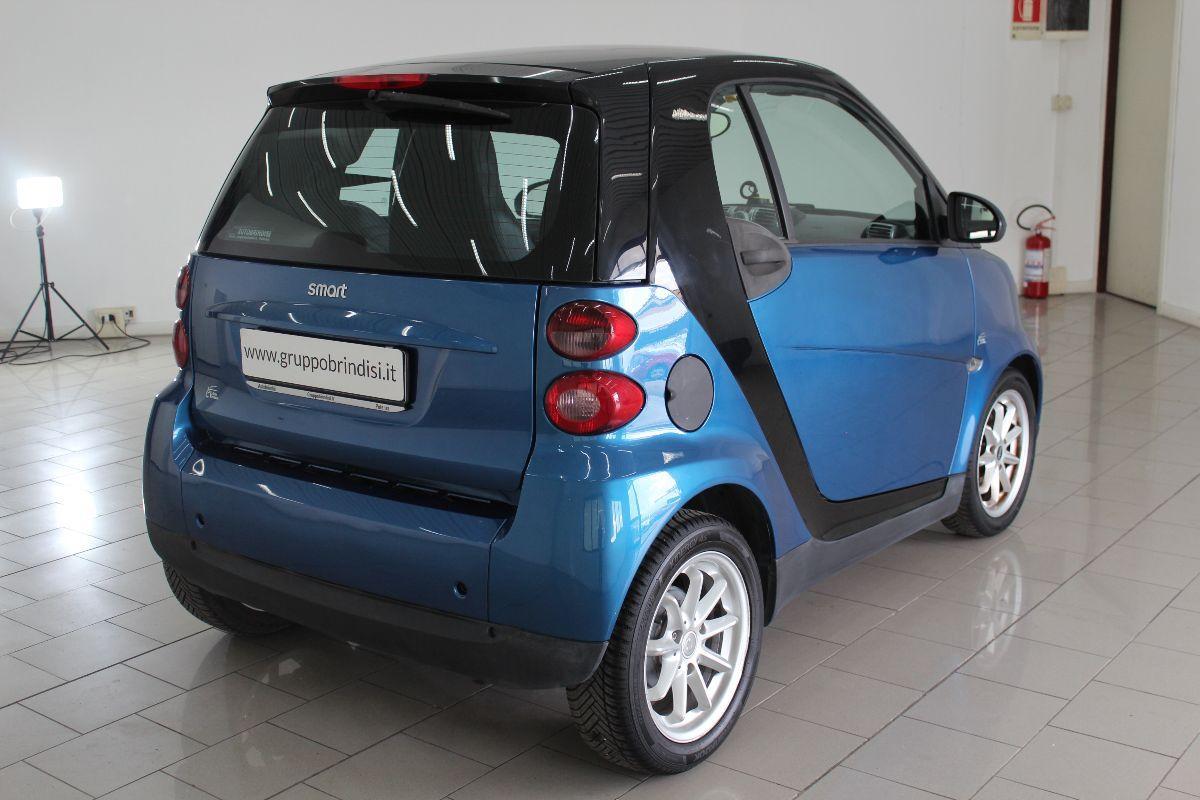 SMART - Fortwo - 1000 52 kW MHD coupé passion