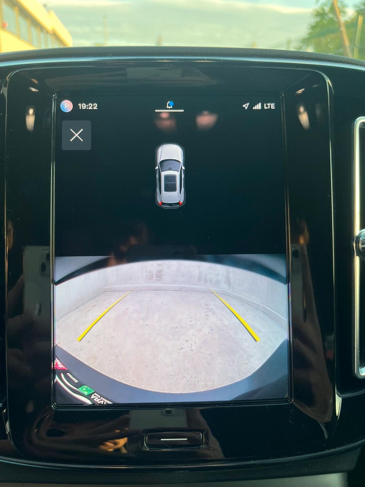 Volvo XC40 B3 automatico Plus Dark