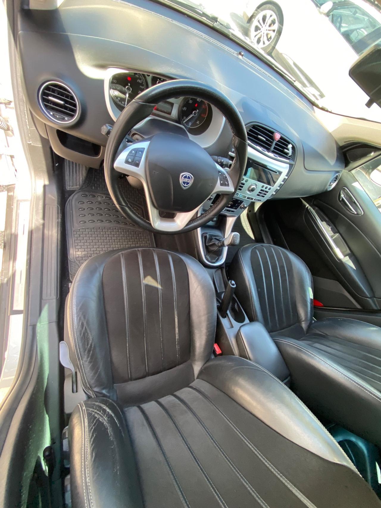 Lancia Delta 1.6 multijet